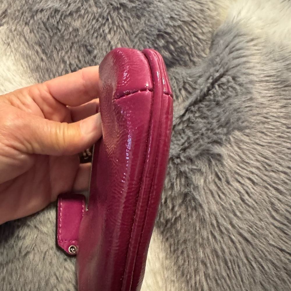 **SOLD**Coach Kiss lock Coin Purse Vintage Y2K Satin Lining - Picture 3 of 6